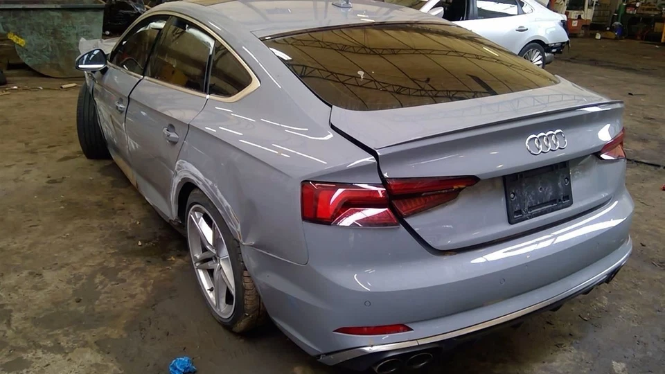 (LOCAL PICKUP ONLY) Roof Glass Sportback Fits 18 AUDI A5 6487080 Foto 3 de 4