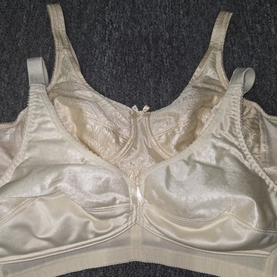 Amoena Dorothy & Jodee Womens Bras Wire-Free Bra Size 40 A 38 A 40A 38A