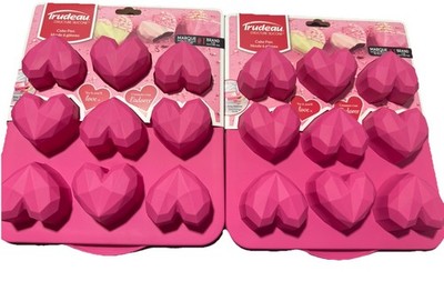 2 pans-Trudeau Structure Silicone Cake pan with Pink Hearts