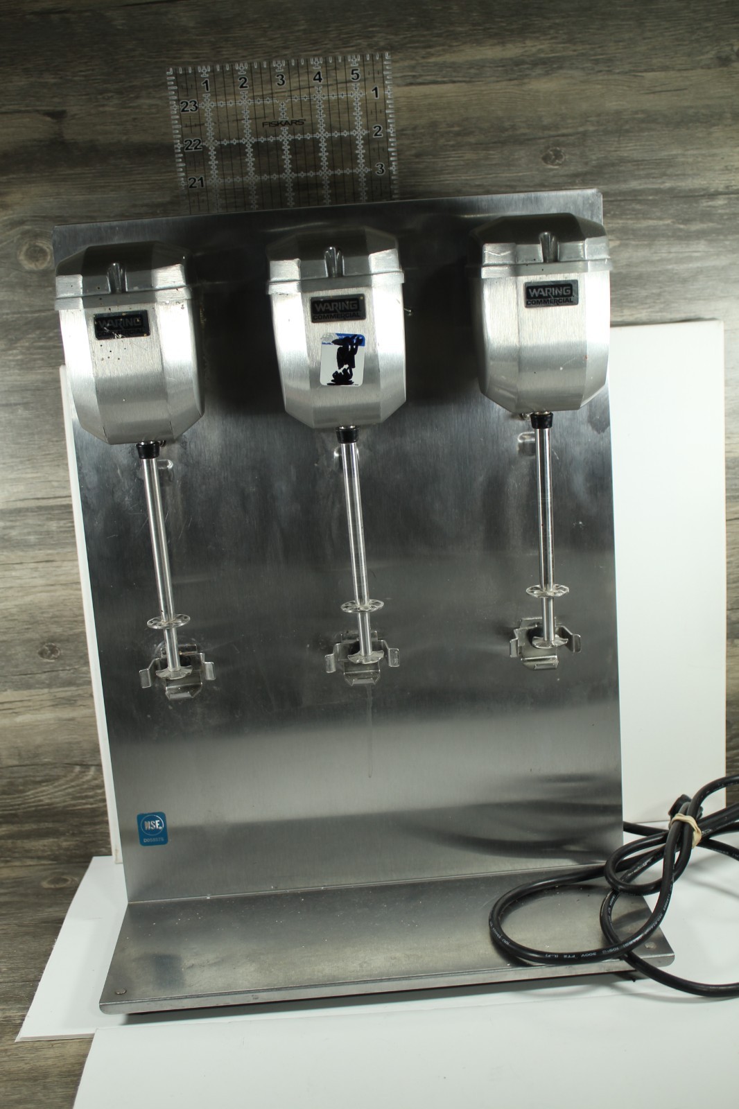 Waring Commercial Triple Head Milkshake/Frappe Drink Mixer 2
