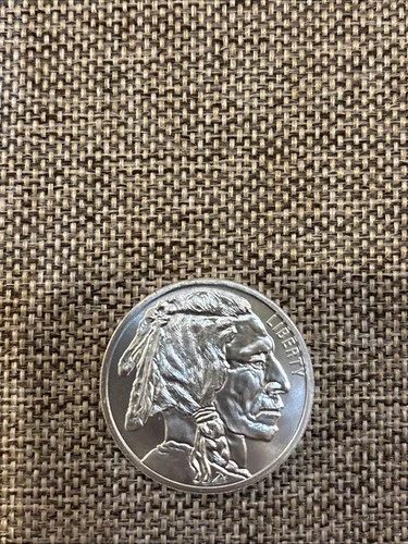 1 Ounce Buffalo .999 Fine Silver Round Coin