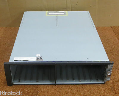 Fujitsu 15DE CA06800-B101 Storage 15 Drive Bay Array 2 x CA06800-D101 OHNE HDD's