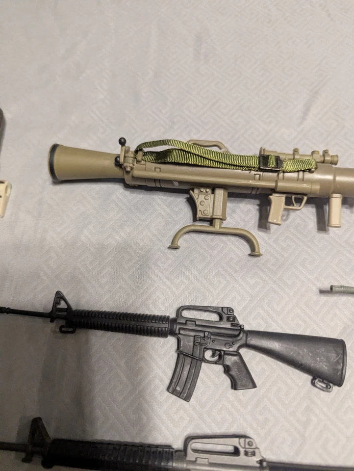 Large G. I. Joe, Formative INTL,  21st Century Toys Lot W/Clothes/Accessories!  - Image 4 of 4