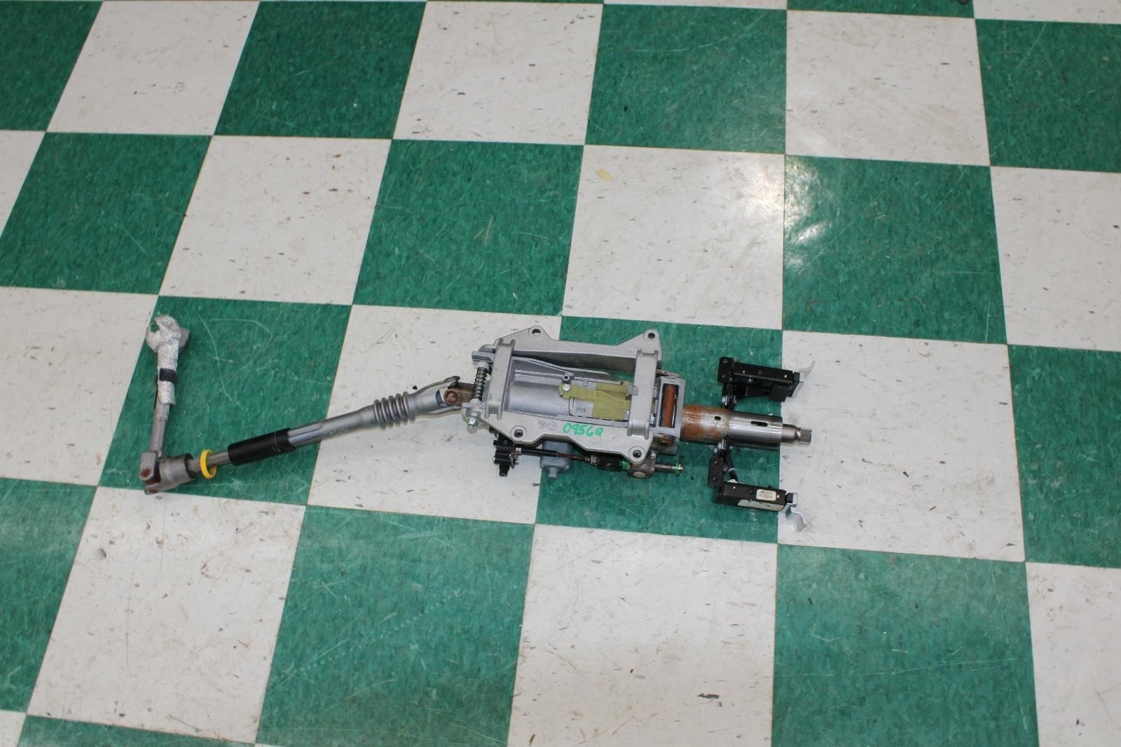 Maserati Ghibli 2014-2017 Steering shaft