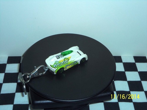 Hot Wheels: Custom Schlüsselanhänger, weißer Jaguar? Rennwagen "MONOPASTO", 1:64 - Bild 2 von 5