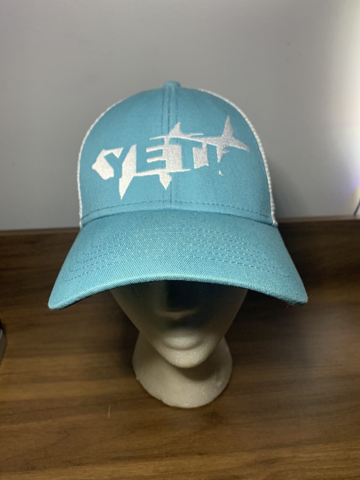 Yeti Coolers Turquoise Tarpon/Shark Fish Snapback Trucker Mesh Hat Ball Cap
