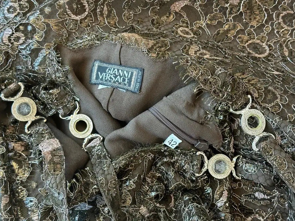 ヴェルサーチ、ドレス新品40 赤いカクテルドレス ヴェルサーチ - 女性 – myCompañero