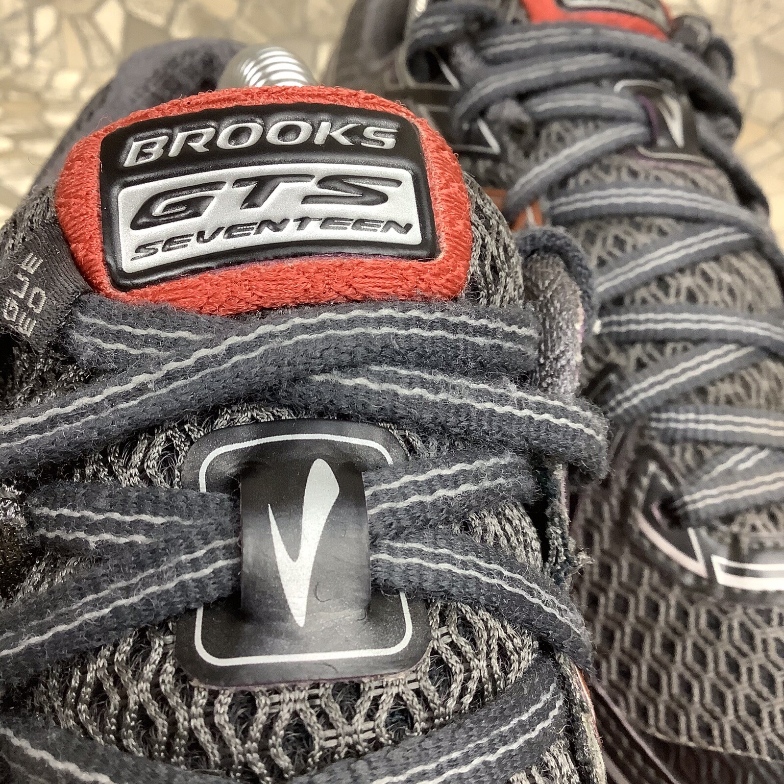 brooks gts 17 womens