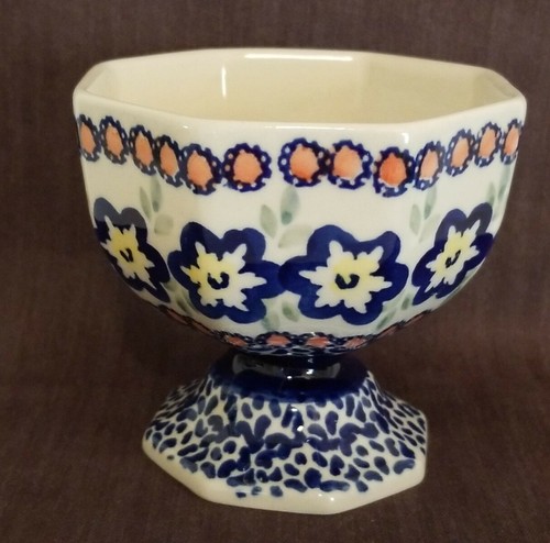 Boleslawiec Polish Pottery Pedestal Bowl Handmade,Dessert/Ice Cream /Fruit, New - Afbeelding 3 van 12