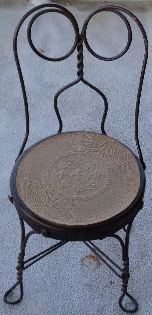Adorable Vintage Wrought Iron Child s Chair GCD OLD CHAIR NEEDS TLC CUTE
