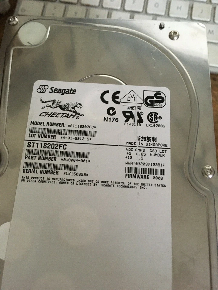Seagate Cheetah ST118202FC Part 9J9004-001.