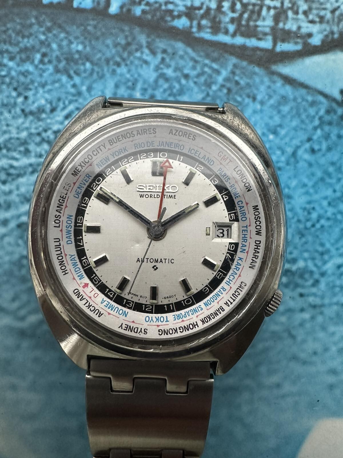 World Seiko Automatic Watch Vintage Men's Time - vintagewatches.pk
