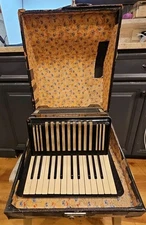 Vintage Black 12x25 Button Hohner Accordion With Case No Strap USED READ !!!!