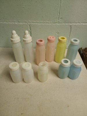 Vintage Lot Of Evenflo Plastic Baby Bottles (White,Blue,Yellow,Pink) 4oz & 8oz
