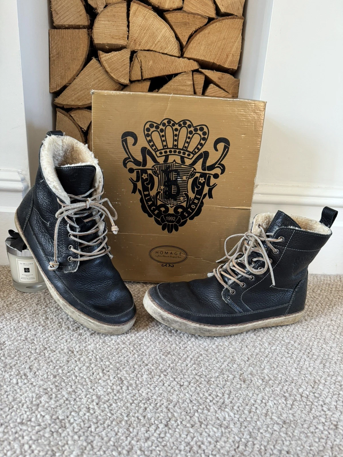 Men's Blackstone Black Leather Lace Up Sheepskin Lining Warm Snow Boots Size 8
Opens in a new window