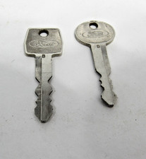 Vintage Set Of Two Ford Car Keys Vintage Set Of Two Ford Car Keys