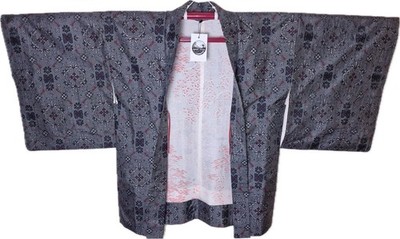 Japanisches Premium Seiden Haori Sakko, grau-schwarz, rotes Querformatfutter, Handarbeit