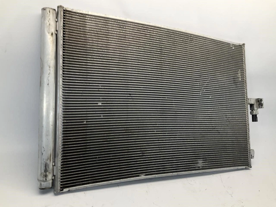 Вентилятор охлаждения конденсатора 12–17 Mercedes-Benz CLS 550 4,6 RWD AT от оригинального производителя B - Изображение 4 из 4