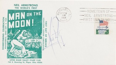 APOLLO 11 MOONWALKER NEIL ARMSTRONG SIGNED A11 MAN ON THE MOON HOMETOWN COVER