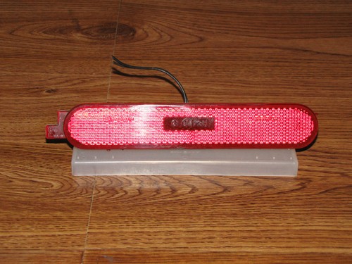 OLDSMOBILE LSS, EIGHTY EIGHT, PARK AVENUE SIDE MARKER LIGHT RH OEM PASSENGER
