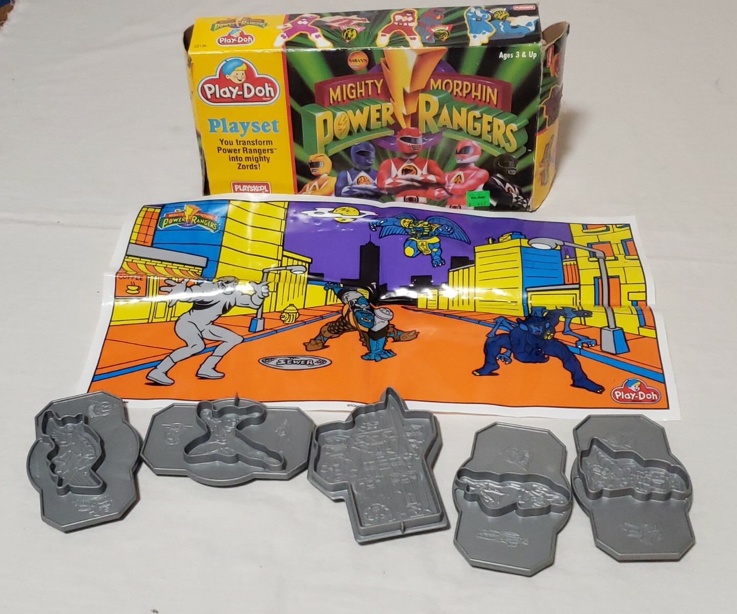 POWER RANGERS Vtg Play-Doh Mold set w play mat & box Double sided 5 of 6 molds 