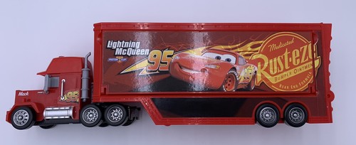 2016 Mattel Disney Pixar Cars Mack Hauler Lightning McQueen Truck