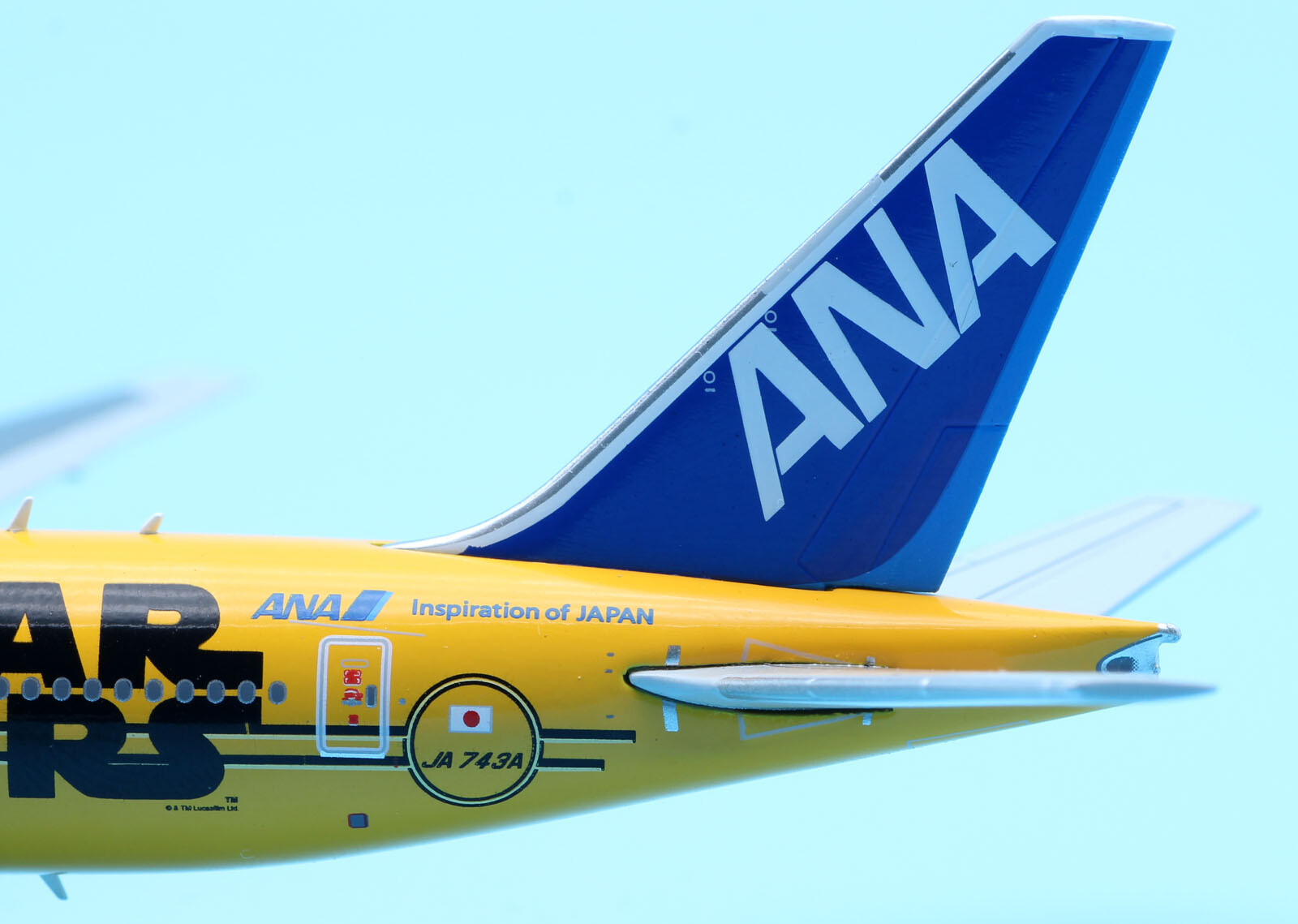 JC Wings 1:400 ANA ALL NIPPON AIRWAYS B777-200ER Diecast Aircraft