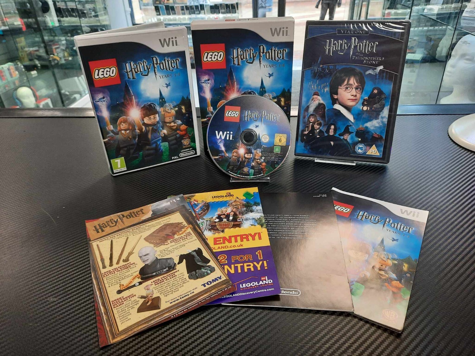 LEGO Harry Potter: Years 1-4 Plus Philosophers Stone DVD Nintendo Wii PAL