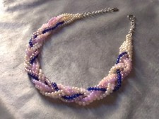 Collana Intrecciata Girocollo Artigianale Stile Vintage Rosa Blu Avorio