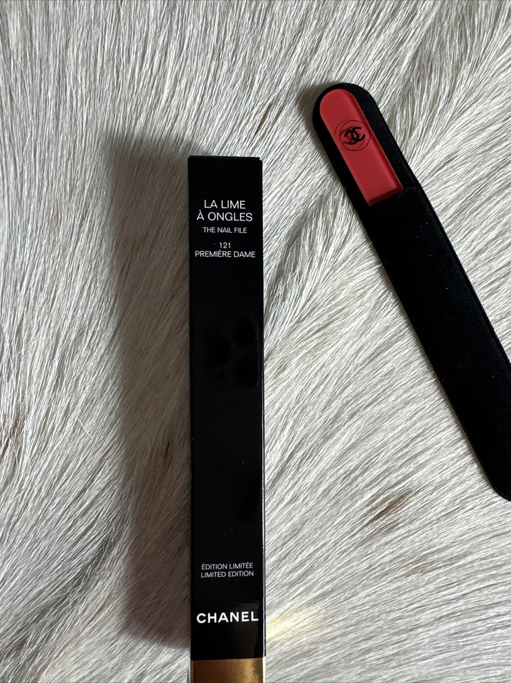Chanel CODES COULEUR - LA LIMA DE UÑAS - PREMIERE DAME NUEVO Auténtico EN CAJA Coral Foto 4 de 4