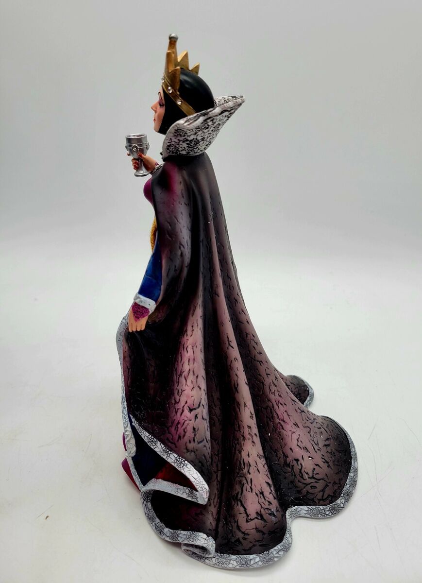 Disney Showcase Evil Queen Snow White Couture de Force Disney Showcase Evil Queen Snow White Couture de Force