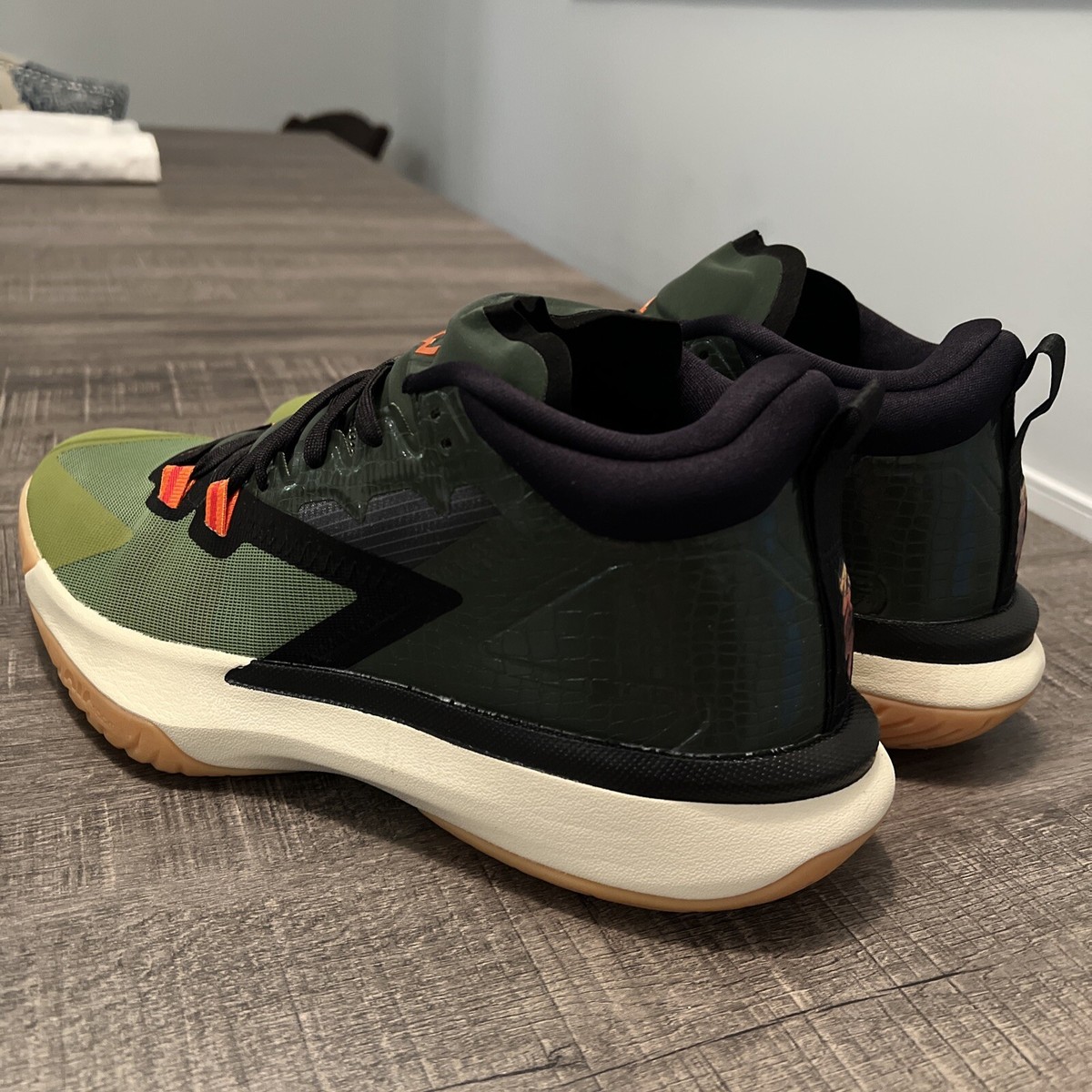 Nike Air Jordan Zion Williamson 1 Carbon Green Gum Let's Nike Air Jordan Zion Williamson 1 Carbon Green Gum Let's