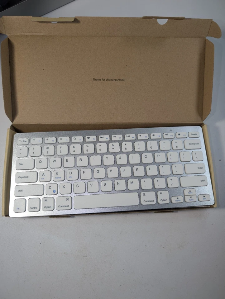 Anker A7726 White Ultra Slim Wireless Bluetooth Keyboard Apple Android PC  - Image 2 of 3