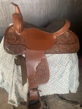 Needs A New Home: Circle Y Saddle 17 Inch *Very Well Kept and Clean* Great Shape