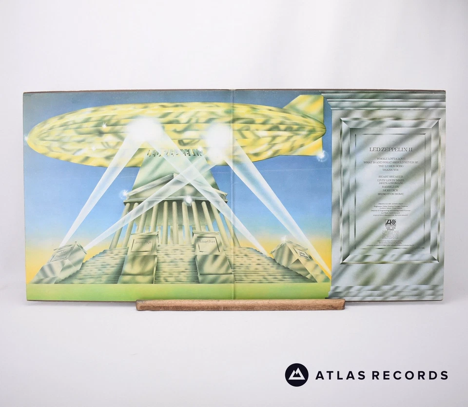 Led Zeppelin Led Zeppelin II A▽ 2 B//4 Gatefold LP Album Vinyl Record - VG+/VG+ - Image 3 of 4