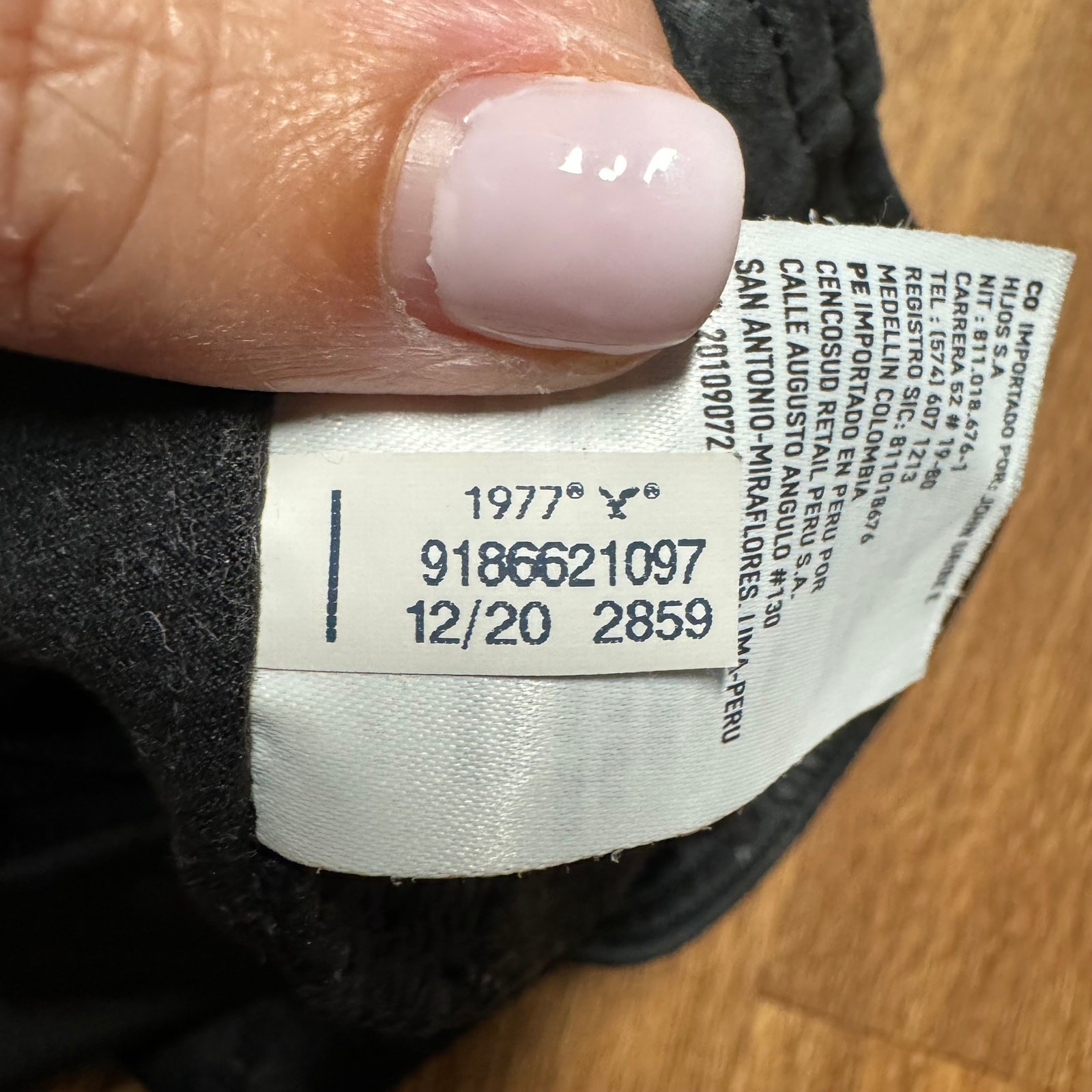 American Eagle Womens Solid Black Snack Print 7" … - image 5