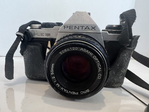 Pentax ME Super 35mm Film Camera w Asahi Lens Smc Pentax M 1:2 50mm Lens - Picture 11 of 12