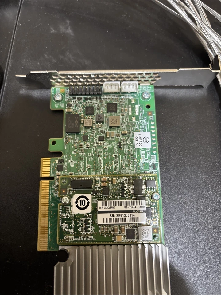 Controlador Raid LSI MegaRAID MR SAS 9361-8i 8 puertos 12 Gbps PCIe LSI00462 Foto 4 de 4