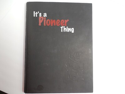 #ad Yearbook Oregon City High School Oregon City Oregon 2013 quot;Hesperianquot; $24.95