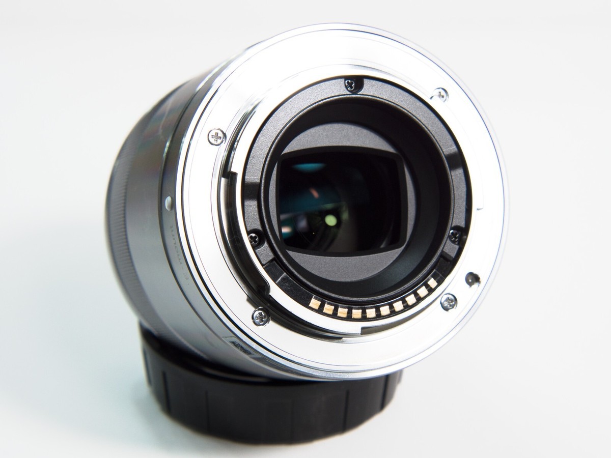 UPi　SONYE 　30mm F3.5 Macro　SEL30M35 327DF11AE482D6C3F27EB7DF2E5FB6