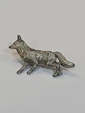 GG Harris 1985 Fox Lapel Pin Grey Color Fine Pewter