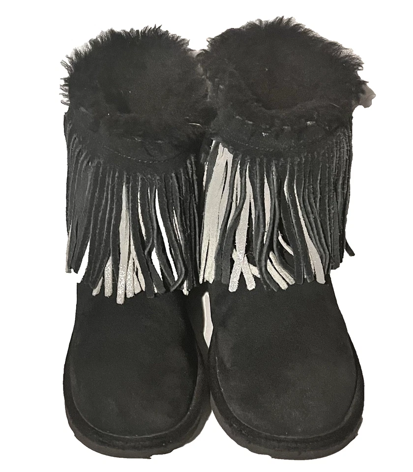 UGG Classic Short II 1019695k Black Suede Fringe Fur Lined Ankle Boots Kids US 3 - Image 2 of 4