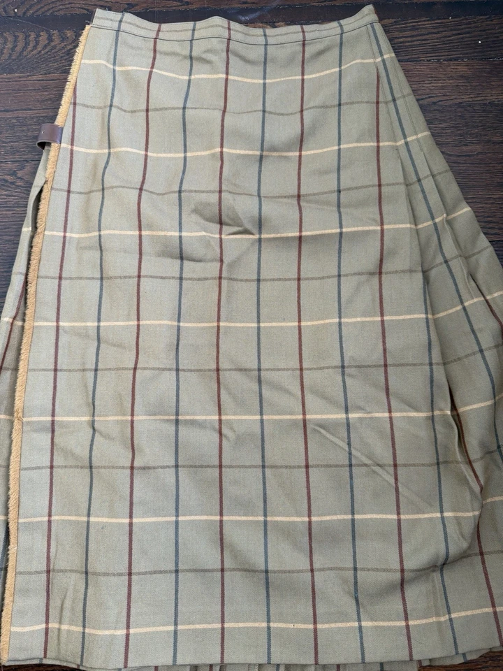 Falda plisada de lana Burberry vintage ajustable 12 cintura hecha en Inglaterra marrón Foto 2 de 4