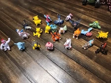 Lot of 23 RL Pokemon Mini R/L.W 1" Figures 2006 2007 Vintage