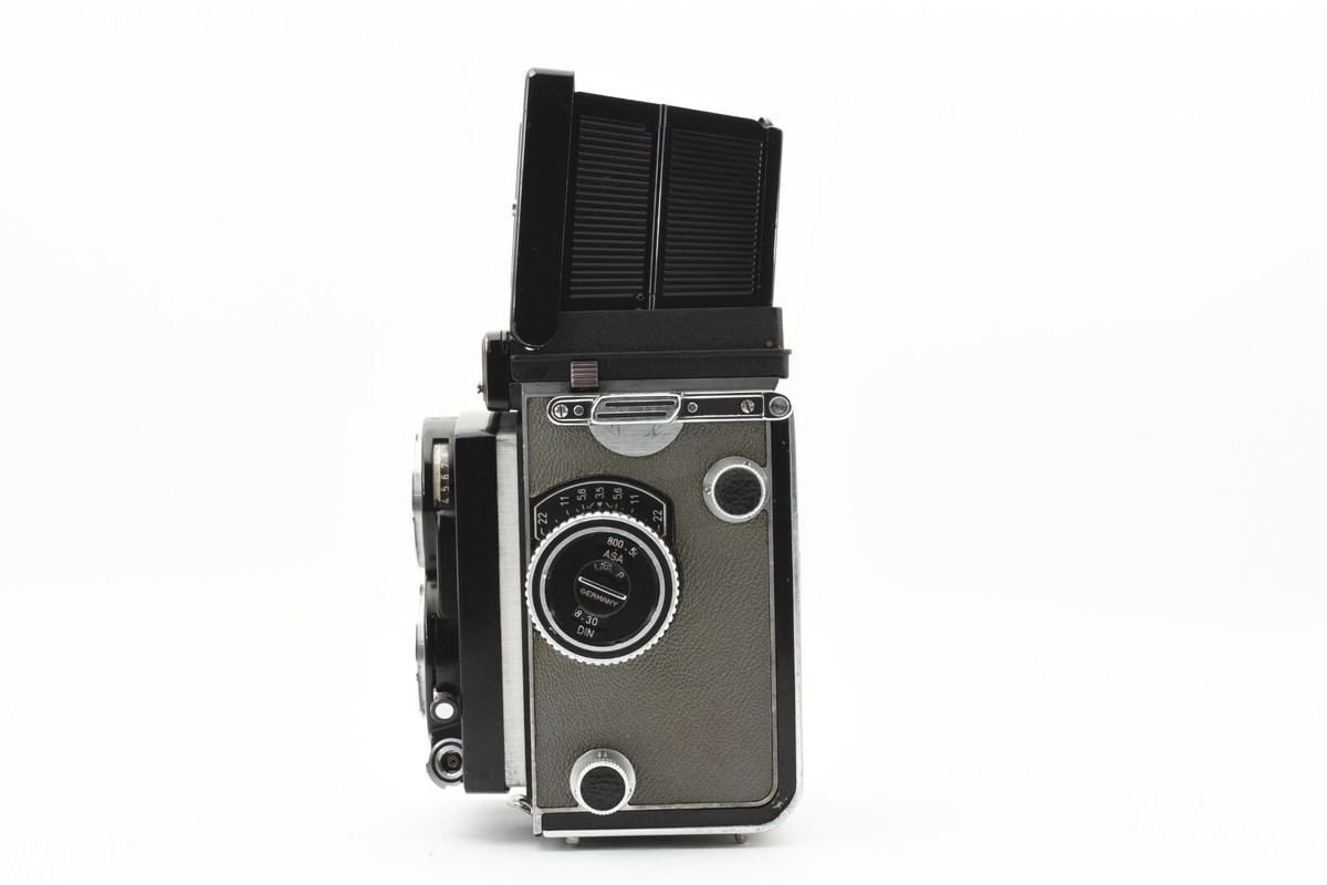 【希少グレー革】Rolleiflex Tessar 75mm f3.5 希少グレー革】Rolleiflex Tessar 75mm f3.5 - メルカリ