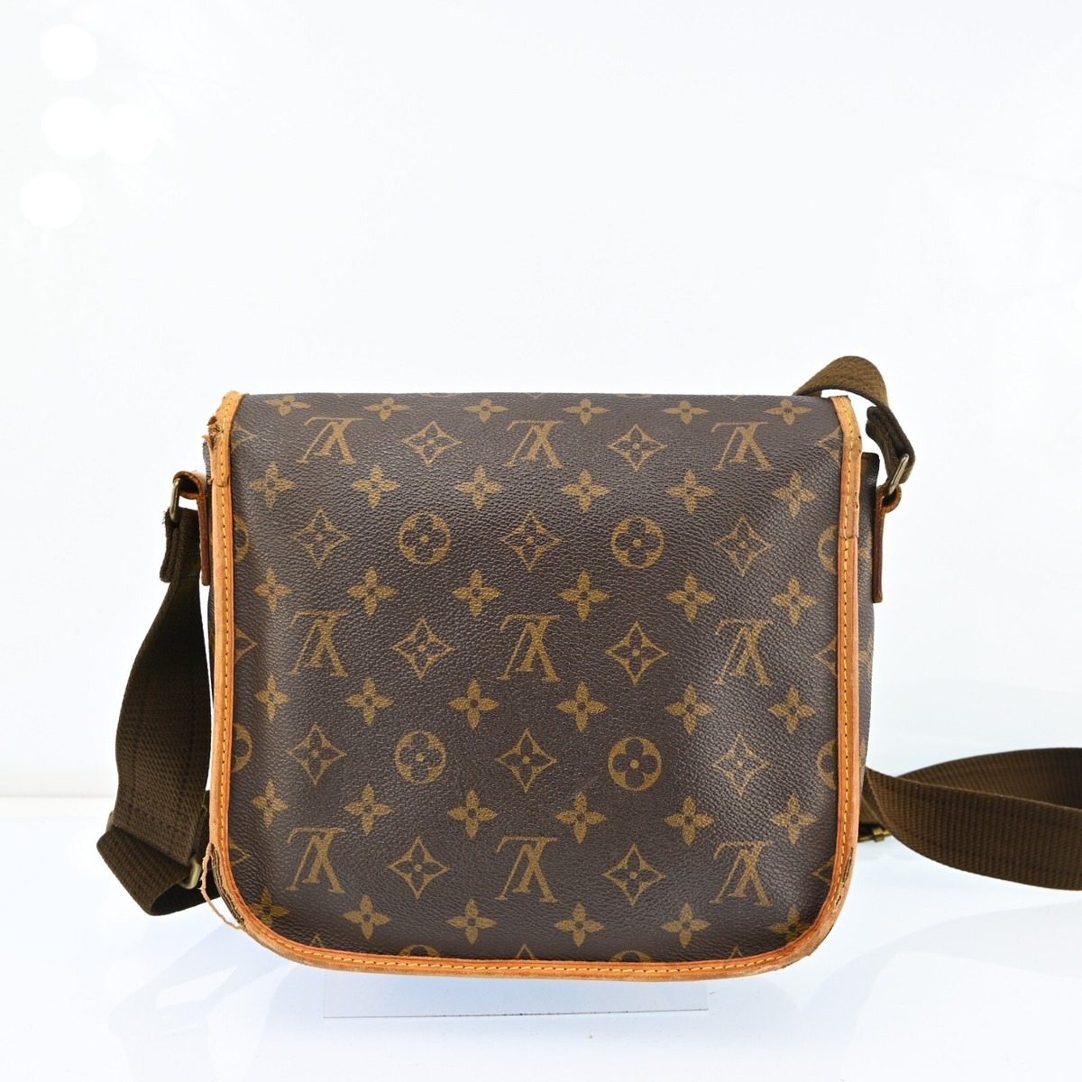 LOUIS VUITTON Monogram Messenger Bosphore PM Shoulder Bag LOUIS VUITTON Monogram Messenger Bosphore PM Shoulder Bag