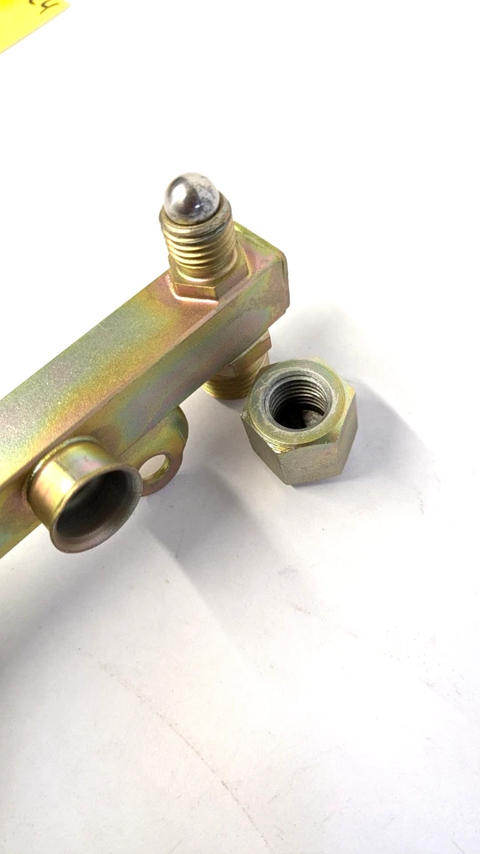 Trilho de tubulação Select 1987-1994 Porsche 911 3.2 Carrera Fuel Collection esquerda e direita - Imagem 3 de 4