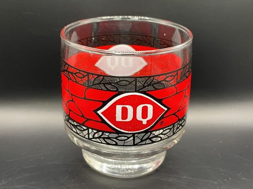 Vintage Dairy Queen Mosaic Pedestal Glass  - Afbeelding 1 van 4