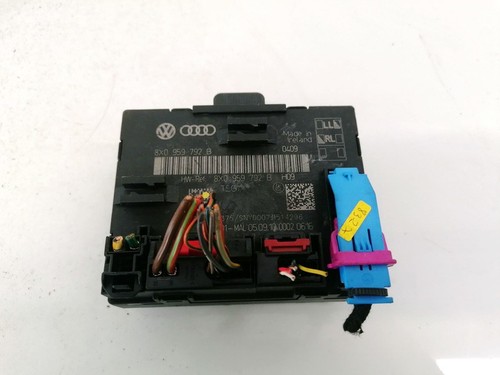 Audi A1 2011 Door control relay (DOOR CONTROL UNIT MODULE ECU ) 8X #1610738-07