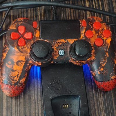 SCUF Wireless PS4 Controller Touchpad Speaker Rechargeable Black Orange Red